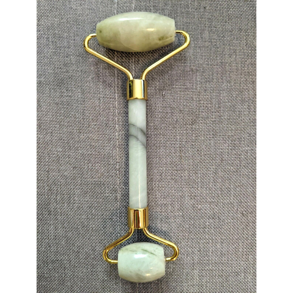 Natural Jade Roller & Gua Sha Beauty Facial Set Natural Tools New in Box Gift - Picture 6 of 6